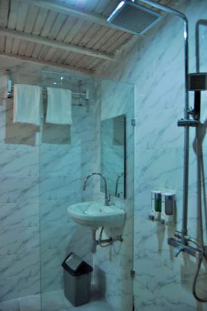 Bed & Breakfast Bakung Cozy Cottage