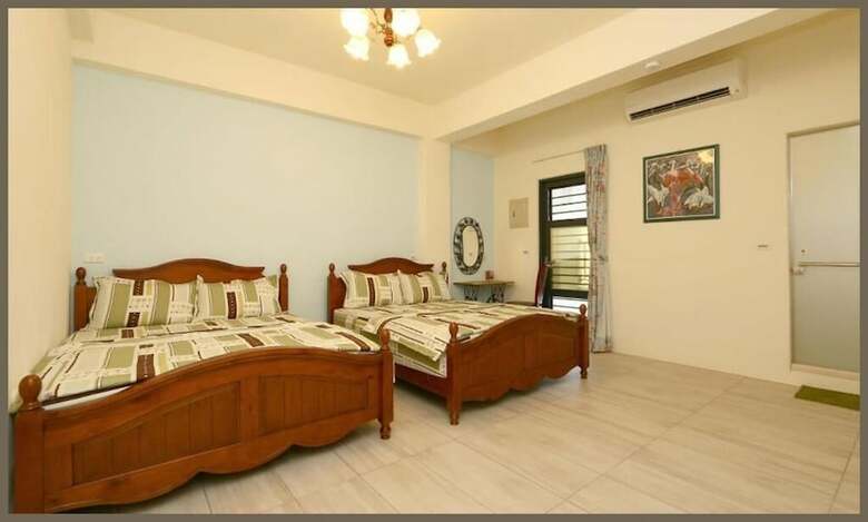 Hotel George Garden Homestay