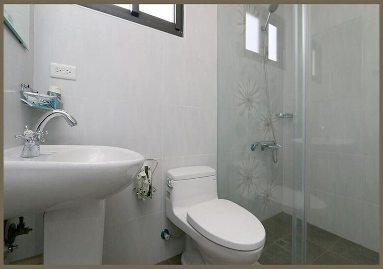 Hotel George Garden Homestay