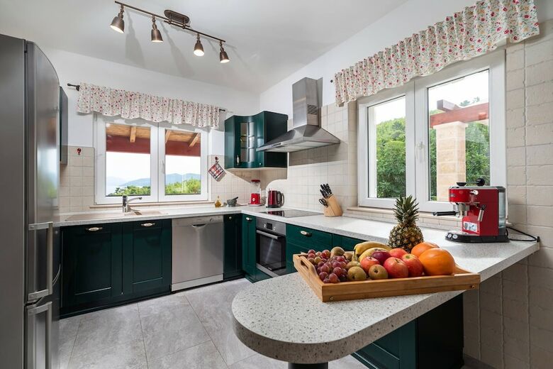 Villa Luxury Stairway To Heaven With Pool