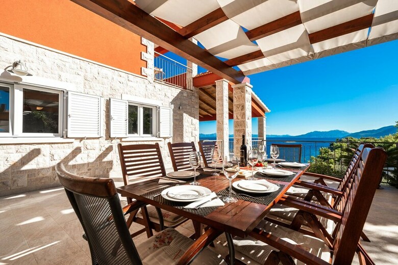 Villa Luxury Stairway To Heaven With Pool
