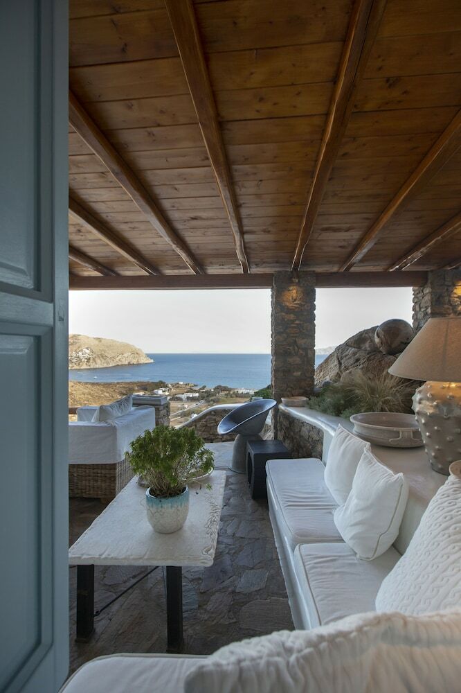 Villa Aerie - Sweeping Sea Views, Eclectic Style  By Villarentalsgr