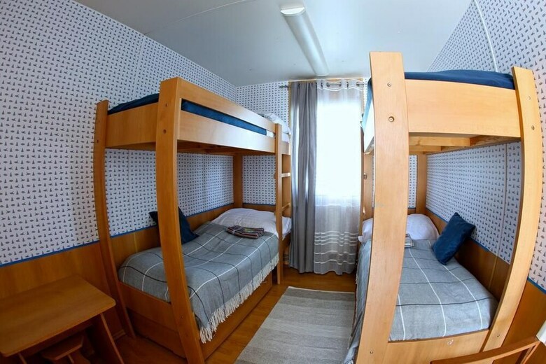 Yachter Club Modr� ?ajka