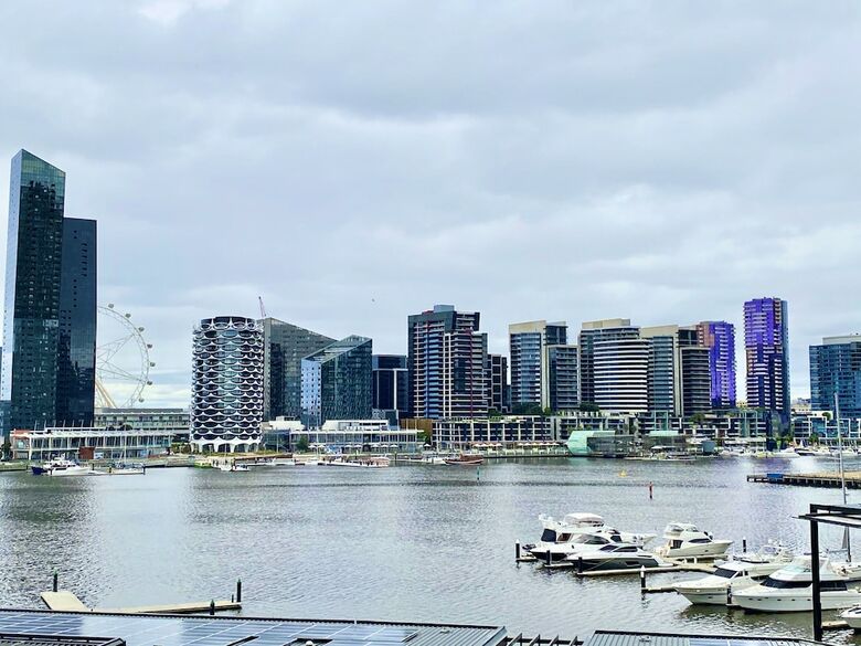 Jc Waterfront Apartments Collins Wharf