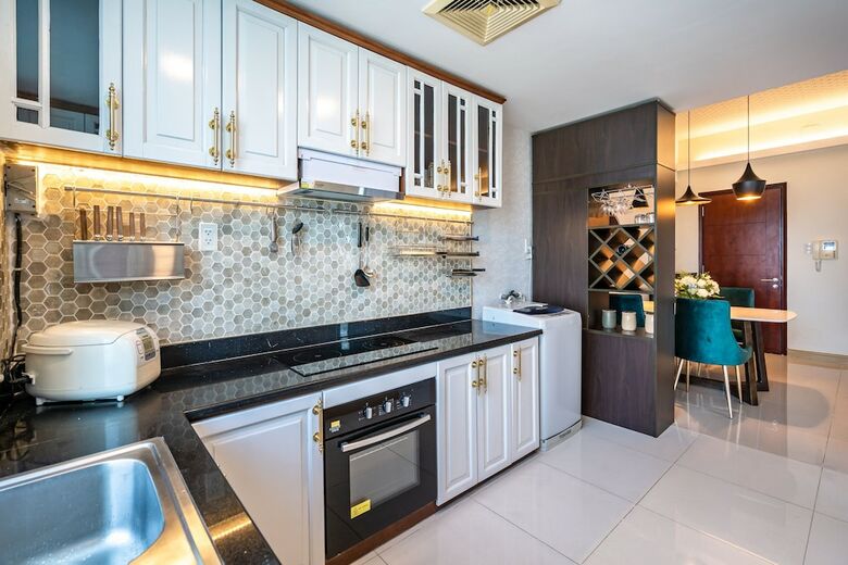 Bed & Breakfast Saigon Suites Collection By Idg In D1