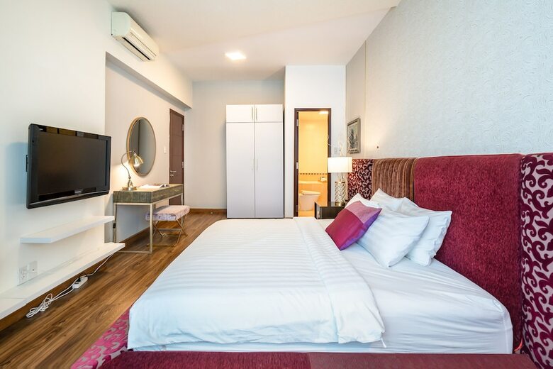 Bed & Breakfast Saigon Suites Collection By Idg In D1