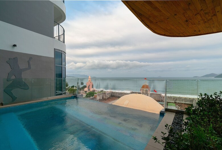 Aparthotel The Golden Seaview Panorama