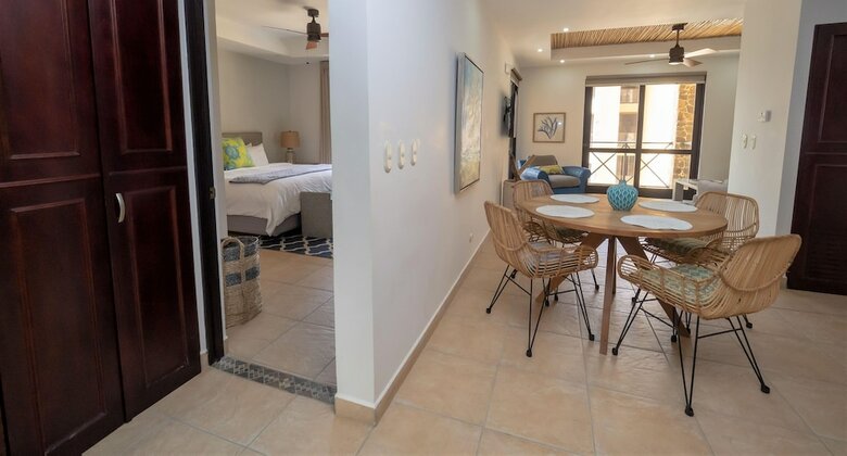 Apartamentos Encantada Luxury Condo J3