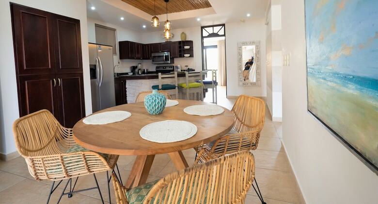 Apartamentos Encantada Luxury Condo J3