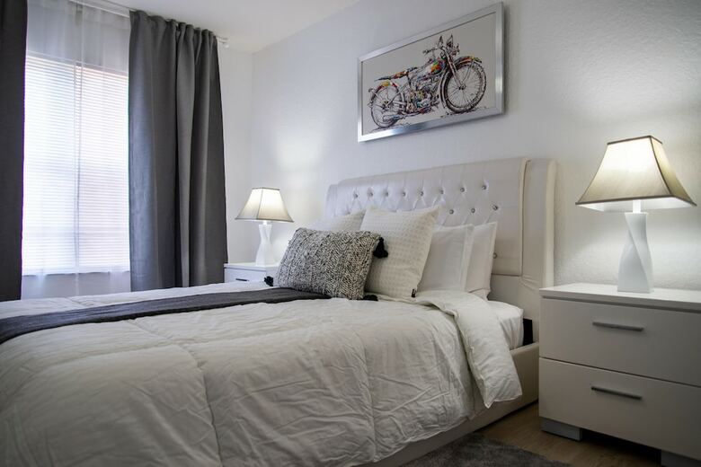 Luxurious Venetian Gem By Orlando Short Term