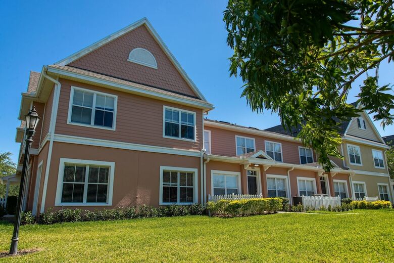 Luxurious Venetian Gem By Orlando Short Term