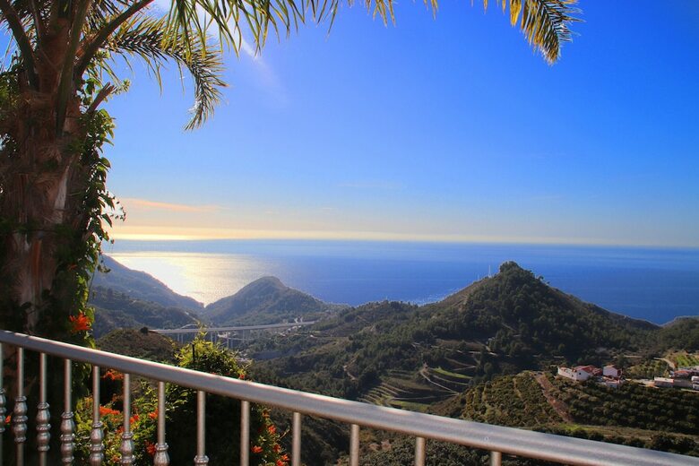 1149 Villa Paquita