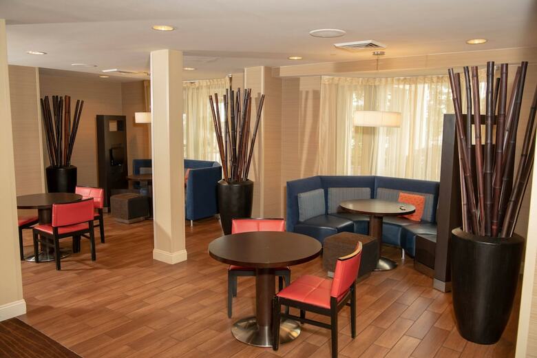Hotel Courtyard By Marriott Erie