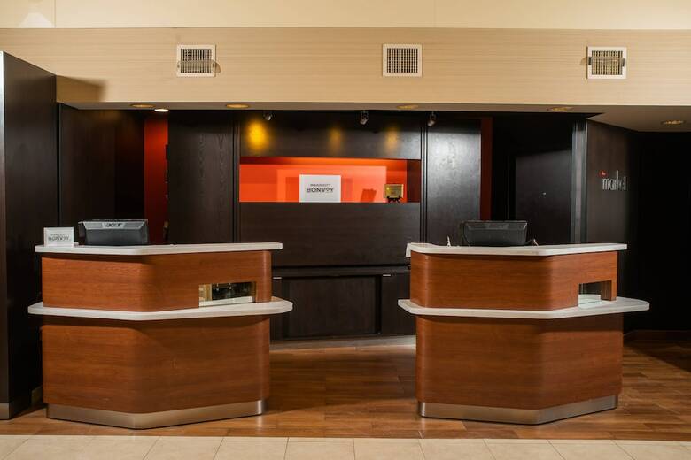 Hotel Courtyard By Marriott Erie