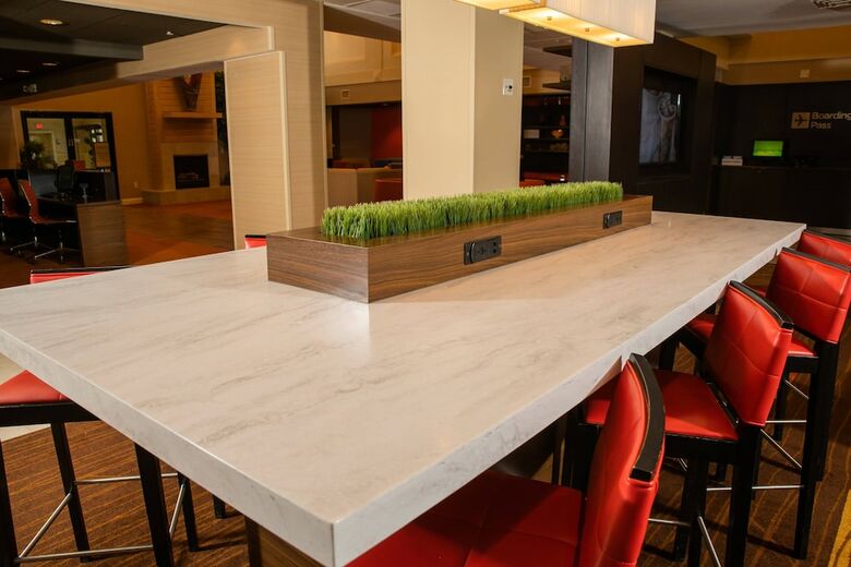Hotel Courtyard By Marriott Erie