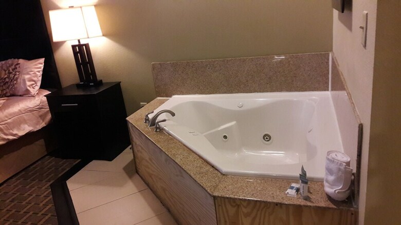 Hotel Americas Best Value Inn & Suites Port Arthur