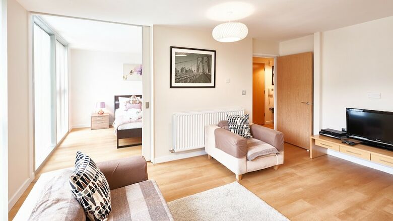 Apartamentos The Hub By Shortstaymk