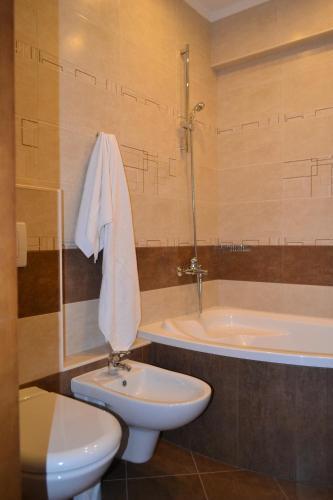 Hotel Apartments Adresa