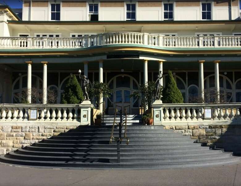 The Carrington Hotel