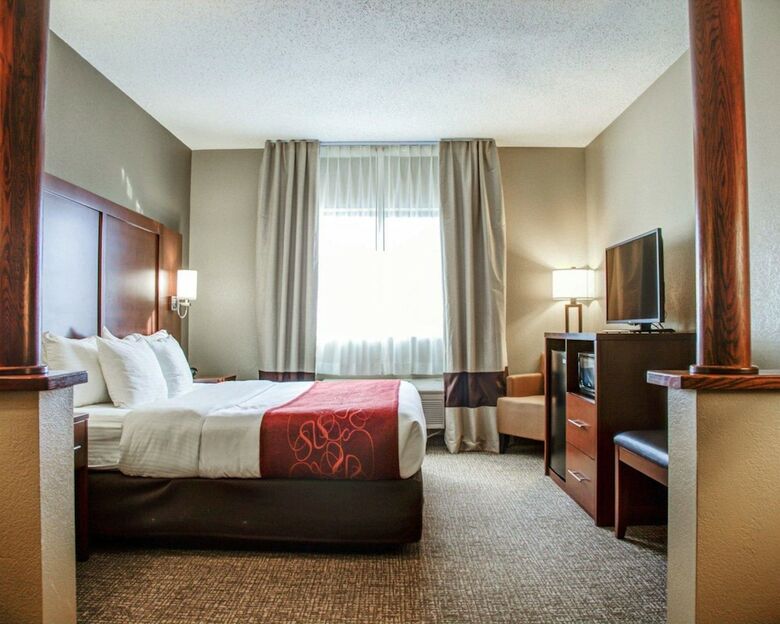 Hotel Comfort Suites Lombard - Addison