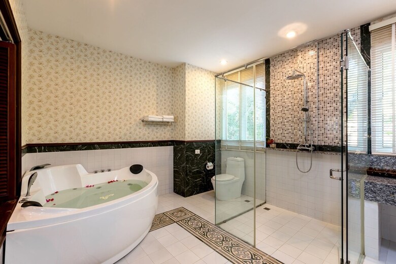 Hotel Racha Island Resort (Rayaburi)