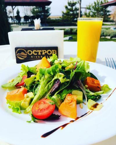 Hotel Ostrov River Club