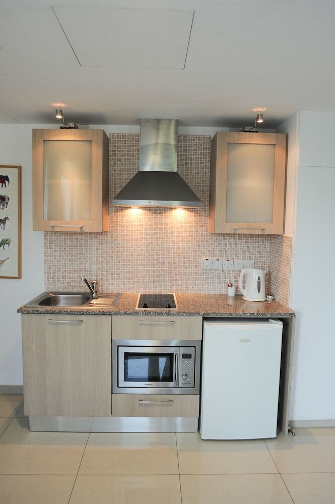 Aparthotel Frixos Suites Hotel Apts