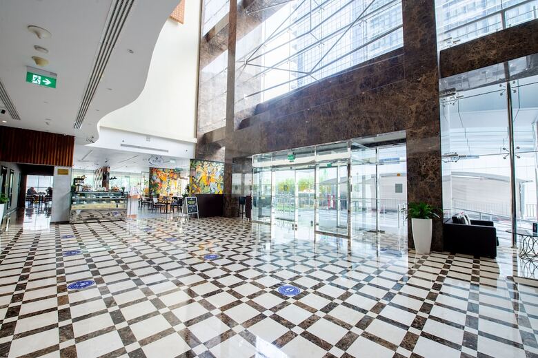 Aparthotel First Central Hotel Suites