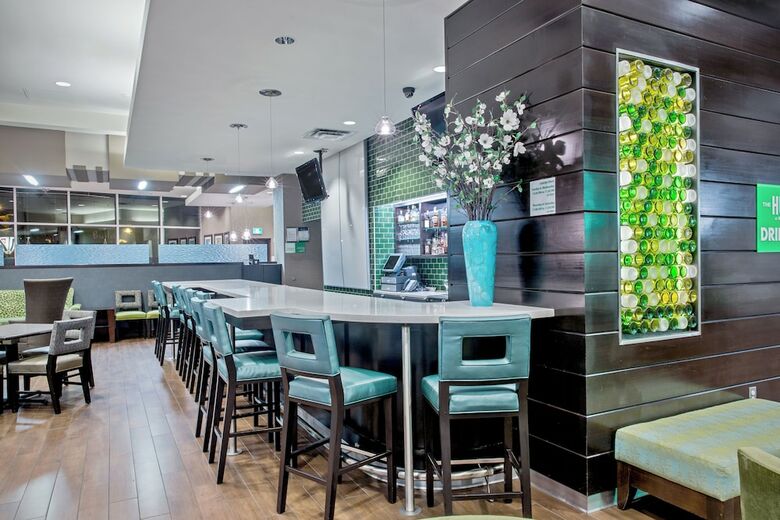 Holiday Inn Hotel & Suites Saskatoon Downtown