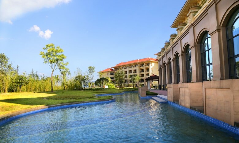 Hotel Yourworld International Conference Center