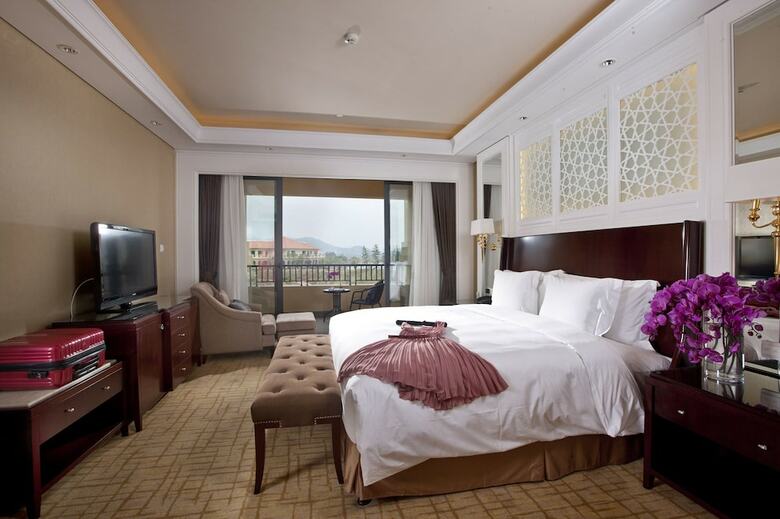 Hotel Yourworld International Conference Center