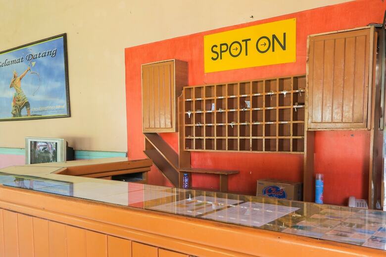 Hostal Spot On 2465 Hotel Raung View