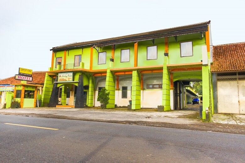 Hostal Spot On 2730 Hotel Maribaya Indah