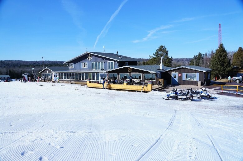 Cabana Mont Du Lac Resort
