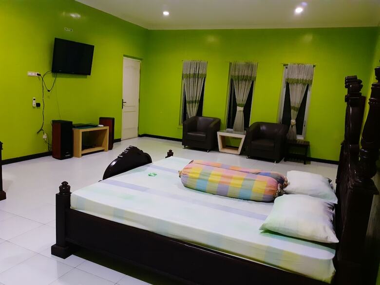 Hostal Hotel Panarukan