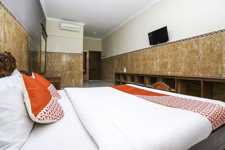Hotel Madinah Syariah