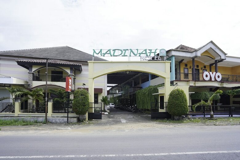 Hotel Madinah Syariah