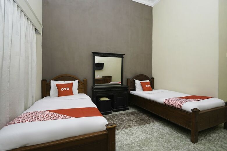 Hotel Madinah Syariah