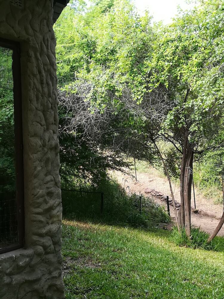 Posada Mount Hermon Safari Cottages
