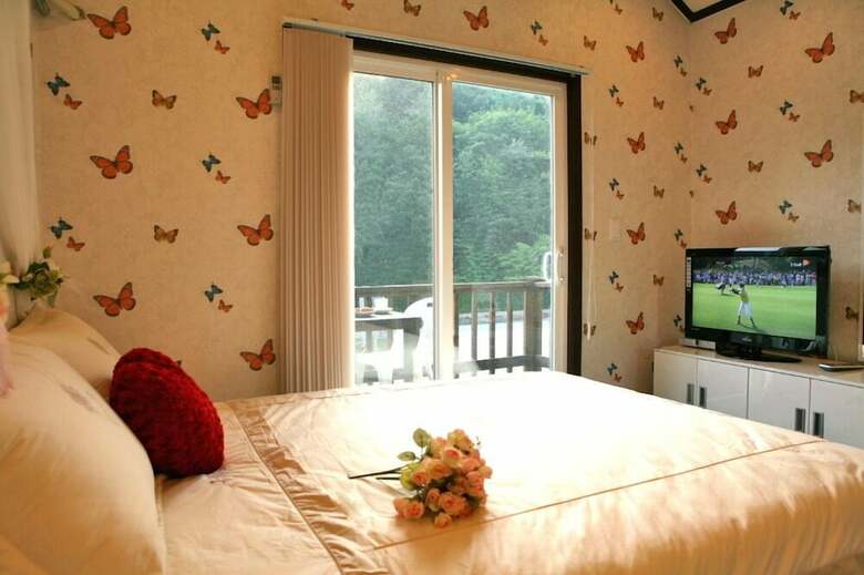 Forest Pension