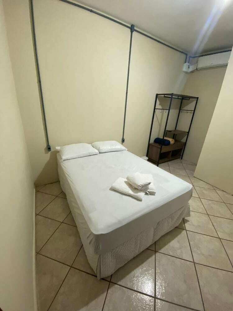 Hostal Esquina 8 Confort Su�tes & Hostel