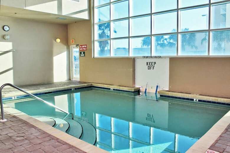 Crystal Shores West 1105 By Youngs Suncoast