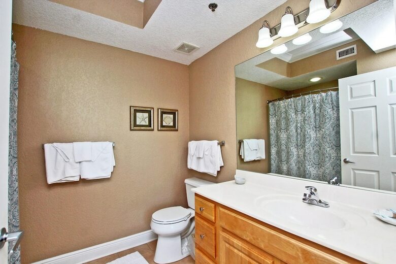 Crystal Shores West 1105 By Youngs Suncoast