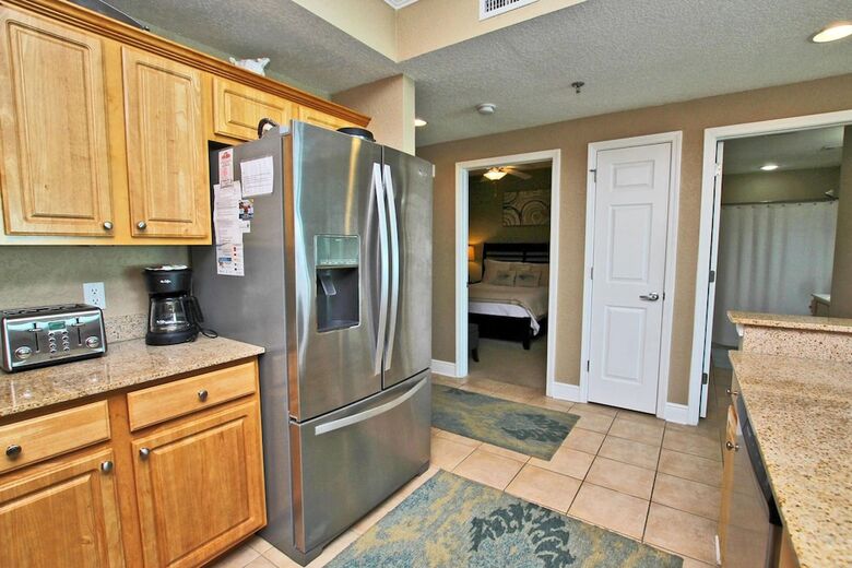 Crystal Shores West 1105 By Youngs Suncoast