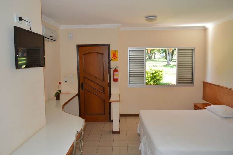 Hotel Lago Das Pedras