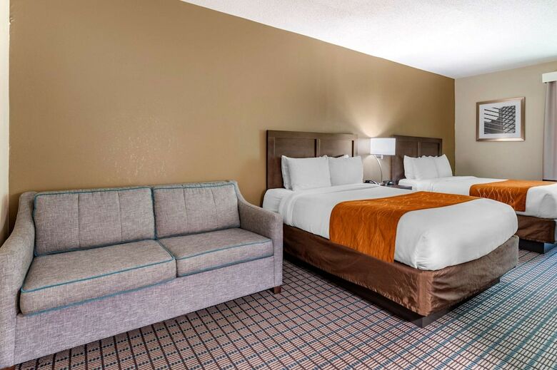 Hotel Quality Inn & Suites
