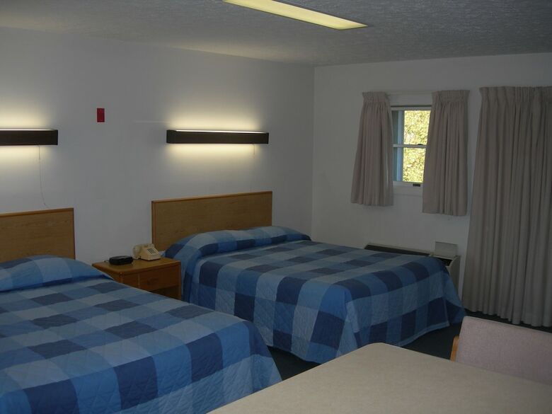 Hotel Baneberry Golf And Resort