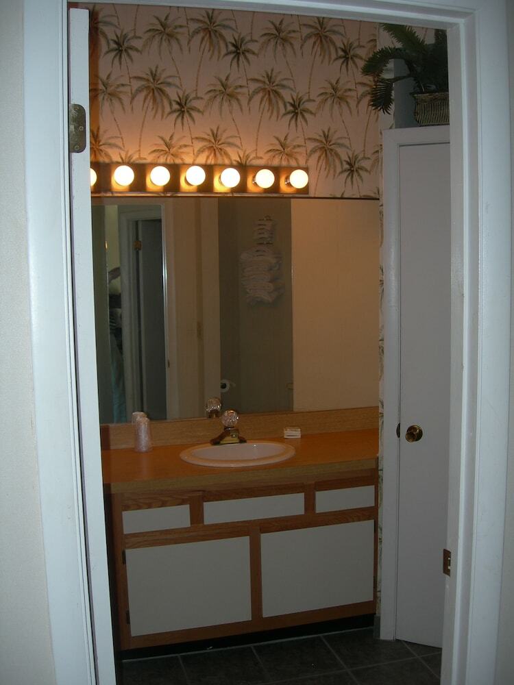 Hotel Baneberry Golf And Resort