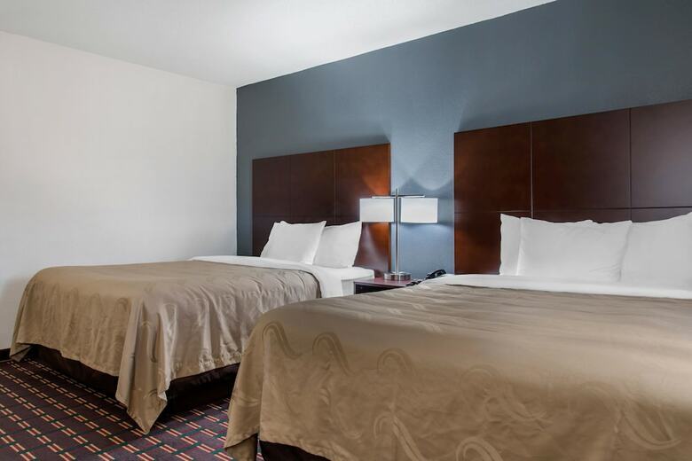 Hotel Quality Inn & Suites