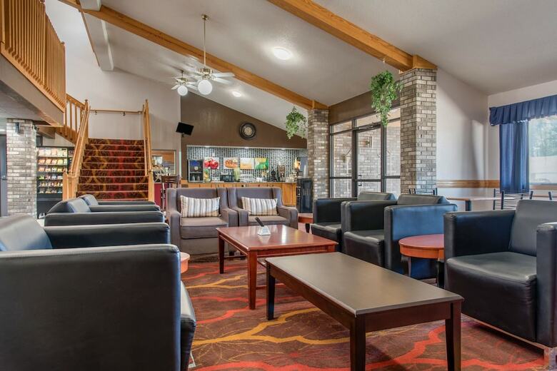 Hotel Quality Inn & Suites